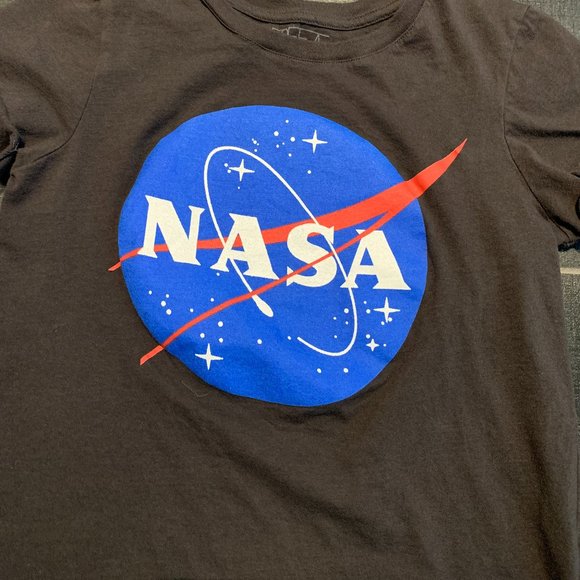 Freeze 'NASA' Raw Edge Hem Crop Graphic Tee - Picture 4 of 8